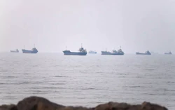 Các hãng tàu né tuyến hàng hải được Mỹ hộ tống qua eo biển Hormuz