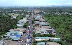 Tháo “nút thắt cổ chai” gây kẹt xe cửa ngõ Tây Ninh - TPHCM