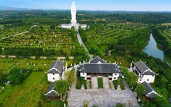 Bất động sản tâm linh: Doanh nghiệp nhìn thấy cơ hội nhưng vẫn dè chừng