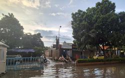 Chung cư Tân Việt (xã Hoài Đức): Cứ mưa là ngập