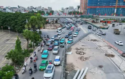 Hà Nội điều chỉnh giao thông trên đường Cổ Linh để thi công hầm chui