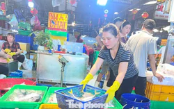 'Ngộp thở' khi giá thực phẩm leo thang