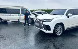 Tạm giữ hình sự tài xế xe Lexus lạng lách, chặn xe khác dẫn đến tai nạn trên cao tốc