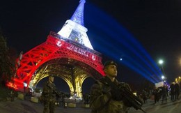 Thảm kịch khủng bố ở Paris: Kinh tế Pháp có thể thiệt hại 2 tỷ Euro