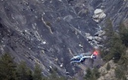 Germanwings 4U9525: Một phi công “bị nhốt ngoài buồng lái”