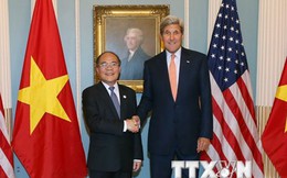 Chủ tịch Quốc hội Nguyễn Sinh Hùng gặp Ngoại trưởng John Kerry