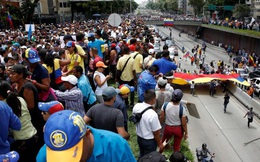 Biểu tình nổ ra khắp Venezuela