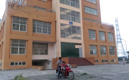 Hà Nội: Dân tái định cư khốn khổ vì thang máy cả tháng không sửa