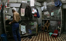 Cuộc sống khốn cùng trong chuồng cọp dành cho người nghèo ở Hồng Kông