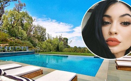 19 tuổi, Kylie Jenner đã mua được biệt thự thứ 4 đắt hơn cả nhà Selena và Miley