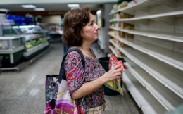 “Sạch sành sanh” ngoại tệ, NHTW Venezuela cầu cứu nước ngoài