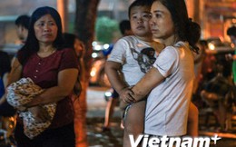 Hà Nội: Cháy chung cư Linh Đàm giữa đêm, dân bỏ nhà tháo chạy