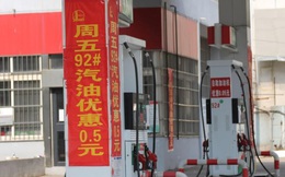 Trung Quốc chứng kiến “cuộc chiến” giảm giá xăng chưa từng có