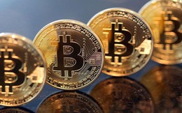 Bitcoin bất ngờ phá đỉnh 3.000 USD lần đầu tiên trong lịch sử