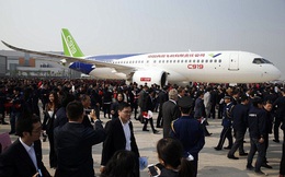 Tháng sau, máy bay chở khách ‘made in China’ đầu tiên, giá rẻ hơn Boeing, Airbus tới 30%, sẽ chính thức cất cánh