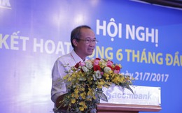 Ông Dương Công Minh quyết thưởng nóng 1 tháng lương và nâng lương cho hơn 17.000 nhân sự Sacombank ngay từ tháng 7
