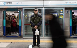 Làm việc ở tuổi xế chiều: Thực tế nghiệt ngã của người già Hàn Quốc