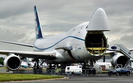 Thợ mỏ đào tiền ảo thuê Boeing 747 chở card đồ họa, linh kiện