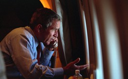 Ảnh hiếm: Tổng thống Bush làm gì khi nước Mỹ đổ máu ngày 11/9?