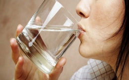Cảnh báo: Uống nước đun sôi để nguội quá 2 ngày dễ nhiễm bệnh