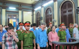 Hàng chục cán bộ hải quan TP HCM và An Giang lại ra tòa