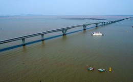 Bộ Giao thông nói gì về loạt sai sót ở cầu vượt biển dài nhất Việt Nam?