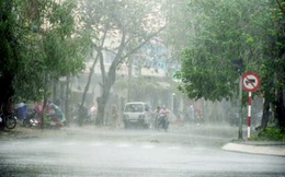 Vì sao Hà Nội có đợt mưa kéo dài hiếm có từ năm 1971?