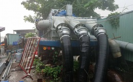 4 máy thay siêu máy bơm chống ngập đường Nguyễn Hữu Cảnh