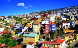 Khám phá vẻ đẹp 10 thành phố sặc sỡ nhất thế giới