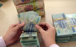 Việt Nam nên chủ động "giảm giá" VND một cách khéo léo
