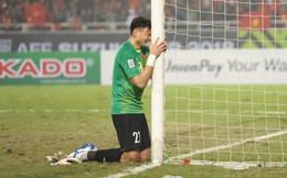 Bố của Lâm "Tây" tiết lộ lý do con trai ôm cột dọc khóc ngon lành khi vô địch AFF Cup 2018