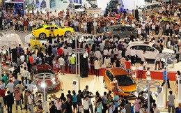 Giá ôtô và trò ú tim của người lớn