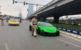 Hai siêu xe Lamborghini bị CSGT Hà Nội tuýt còi khiến nhiều người xôn xao