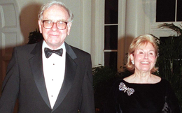 Warren Buffett: Quyết định quan trọng nhất cuộc đời tôi chính là lựa chọn đúng người để kết hôn