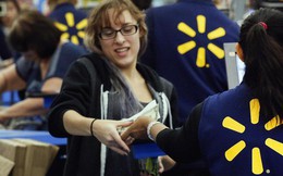 Walmart chơi lớn khi tuyên bố trả tiền cho 1,4 triệu nhân viên tại Mỹ lấy bằng đại học