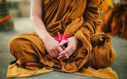 Áp dụng 3 bài học quan trọng từ đạo Phật để có được sự thảnh thơi, an lạc giữa dòng đời bề bộn