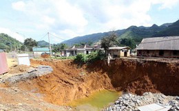 Cận cảnh những 'hố tử thần' khổng lồ mới xuất hiện tại Lào Cai
