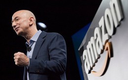 Jeff Bezos và các tỷ phú, ngôi sao hàng đầu thế giới kiếm được bao nhiêu tiền mỗi tiếng trong năm vừa qua?