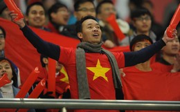 Tiểu thương Đà Nẵng treo quốc kỳ khắp chợ, nghỉ bán sớm để cổ vũ cho đội tuyển U23 Việt Nam
