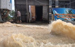 Đường ở Nha Trang biến thành "suối", đá tảng lăn đầy đường