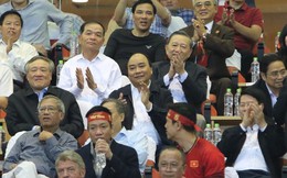 Thủ tướng Nguyễn Xuân Phúc: Biển cờ sôi động đang hướng về đội tuyển bóng đá Việt Nam