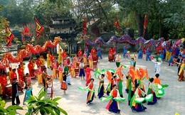 Có đến 15 nghìn ngôi chùa, tổ chức 8 nghìn lễ hội mỗi năm, vì sao Việt Nam vẫn chưa tận dụng được hết tiềm năng du lịch văn hóa tâm linh?