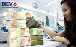 Lãi suất tiết kiệm tiếp tục giảm mạnh, kỳ hạn dưới 6 tháng có nơi chỉ còn 3%/năm