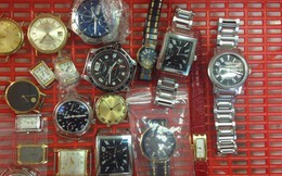 Hải quan Hà Nội đấu giá 54 chiếc đồng hồ đã qua sử dụng
