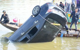 Nhói lòng 8 giờ đồng hồ trục vớt thi thể đôi vợ chồng và bé trai 6 tuổi trong ô tô lao xuống sông ở Quảng Nam