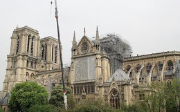 Bầu không khí Paris nhiễm độc chì sau vụ cháy Nhà thờ Đức Bà