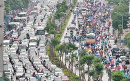 Ảnh: Đường phố Hà Nội tắc nghẽn kinh hoàng trong ngày làm việc đầu tiên sau kỳ nghỉ lễ 30/4 - 1/5