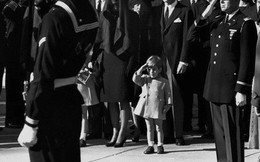 Đã hơn 50 năm, bức ảnh con trai Tổng thống Mỹ giơ tay chào quan tài bố ngay trong ngày sinh nhật vẫn luôn khiến người ta xót xa