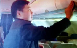 Liên tiếp phát hiện khách Trung Quốc trộm tiền trên máy bay
