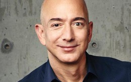 Jeff Bezos: Các doanh nhân nên bị “ám ảnh bởi khách hàng”, đừng khiến họ hài lòng, hãy làm họ hoàn toàn thích thú